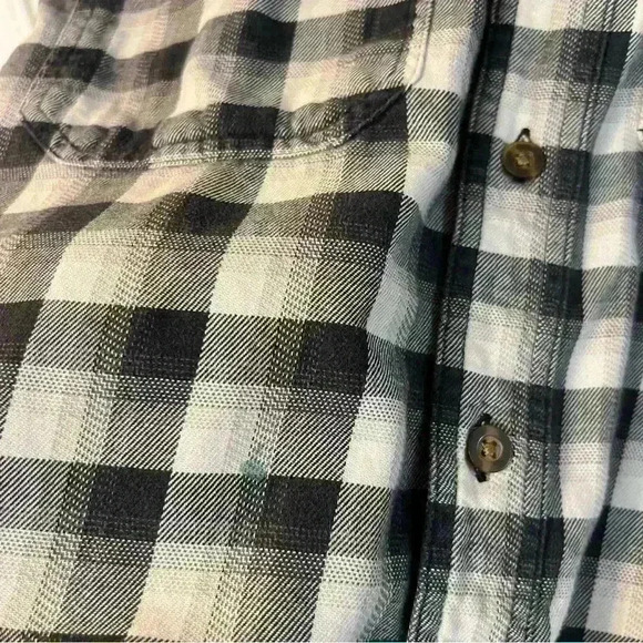 Carhartt Men’s Long Sleeve Flannel Relaxed Fit Black and Gray Plaid Shirt. Small - Picture 4 of 8